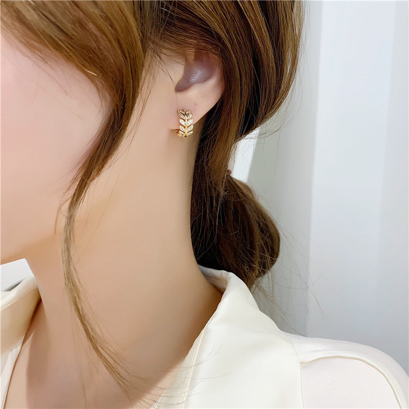 European And American Diamond Leaf Shaped Earrings