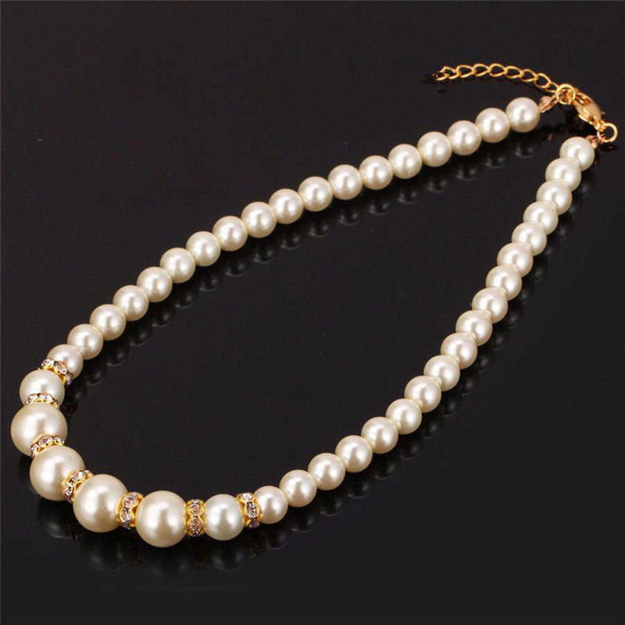 Pearl Necklace Bracelet Earrings Set Three-piece Set