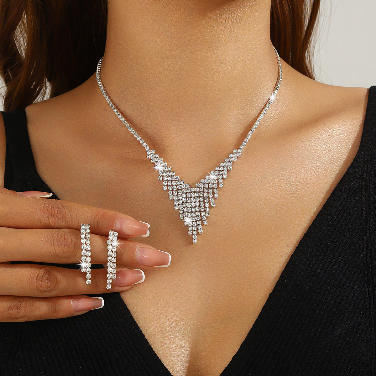 Metal Rhinestone Banquet Necklace Jewelry Suit