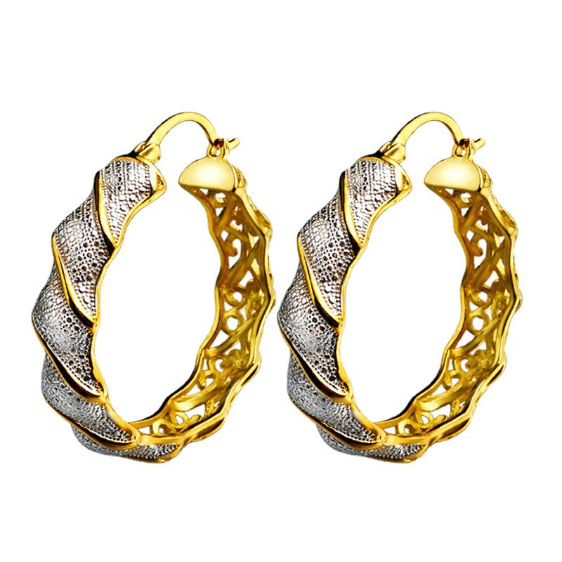High-grade Light Luxury Hollow Stud Earrings