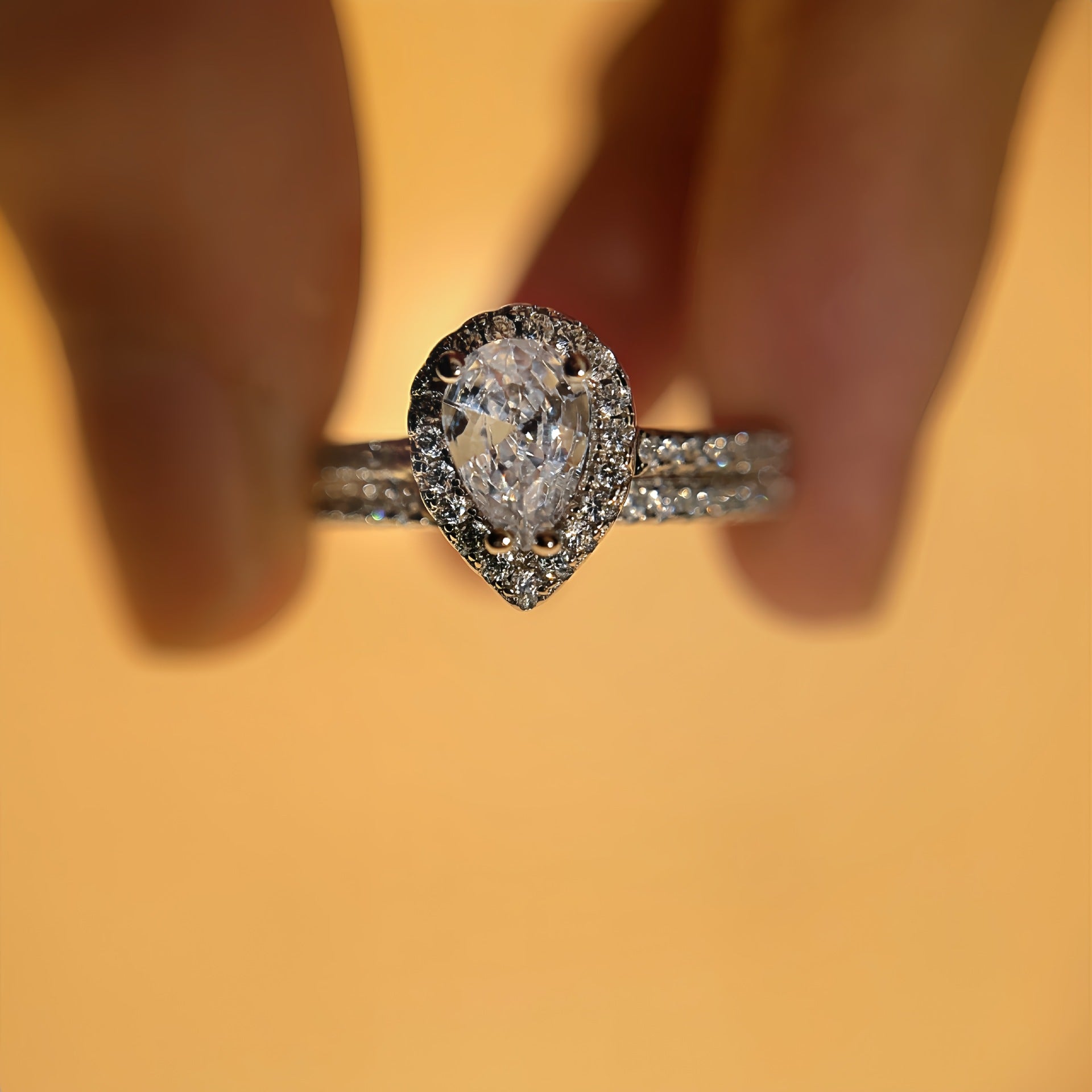 Love Heart-shaped Ring White Gold Plated Diamond Ring Set