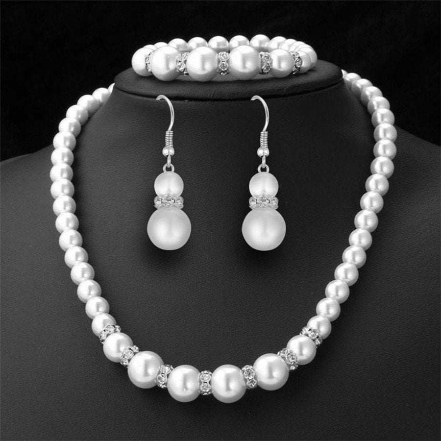 Pearl Necklace Bracelet Earrings Set Three-piece Set